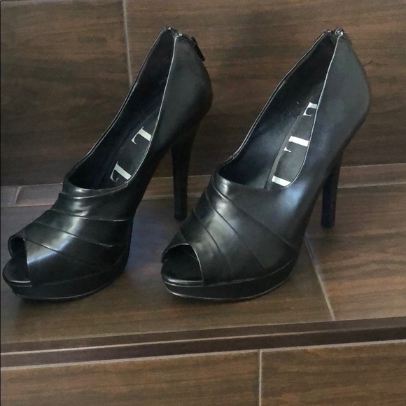 Elle High Heels - Picture 3 of 6